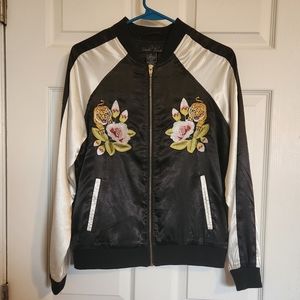 Tiger Embroidery Satin Bomber Jacket 🐅